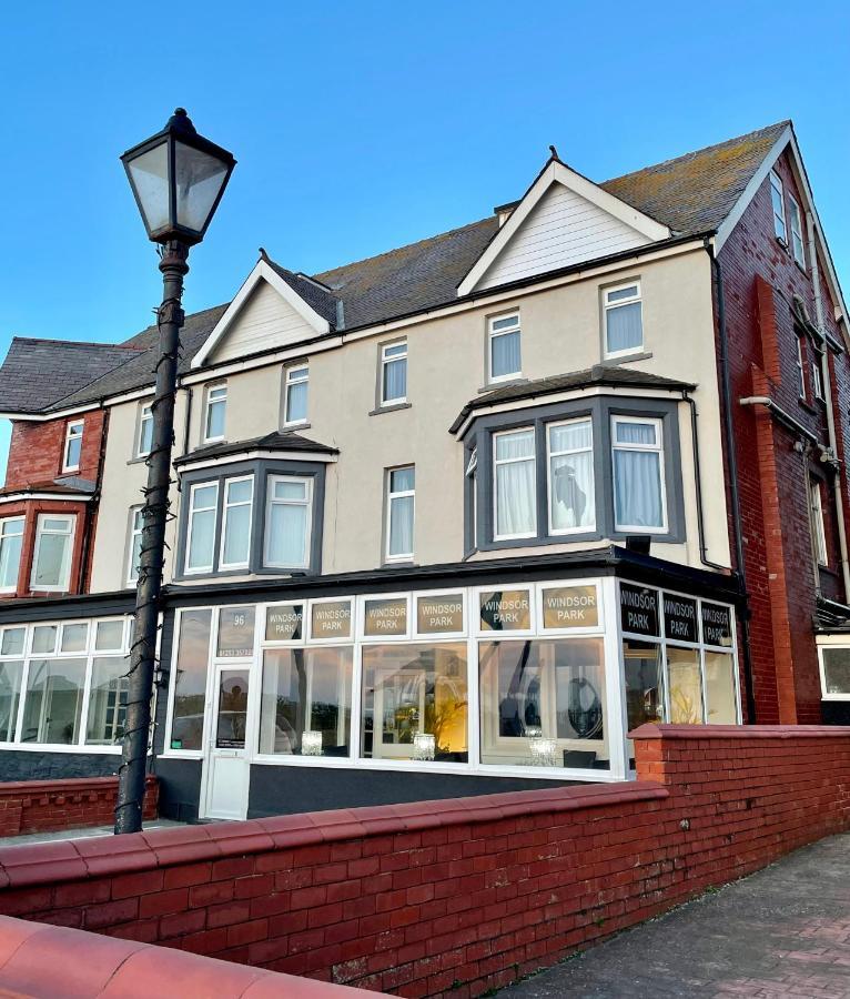 Windsor Park Hotel Blackpool Bagian luar foto