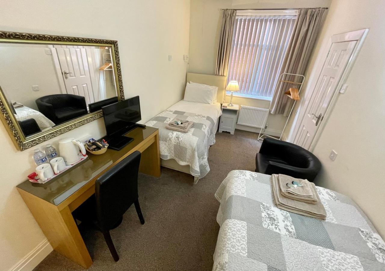 Windsor Park Hotel Blackpool Bagian luar foto